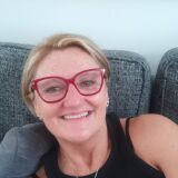 Profilfoto von Eva Boeroecz